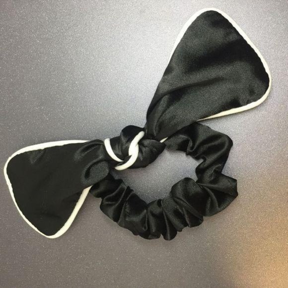 NWOT Madewell Satin Bow Hairtie in Black main image 4